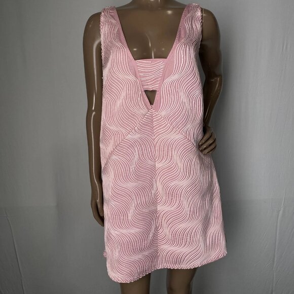 Arrange Women's Mini Dress Baby Pink Size 6 | Wave Textured Sleeveless V-Neck - Picture 1 of 11